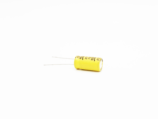 مكثفات بنفايات عالية التردد ISO9001 5.6UF400V للضوء LED