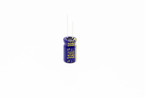 1UF200V منخفضة ESR الألومنيوم المكثفات كهربائيا 6.3x11mm 8000 ساعة