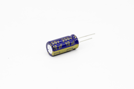 مكثف كهربائيا من الألومنيوم منخفض ESR 10 uf250v 8x16mm