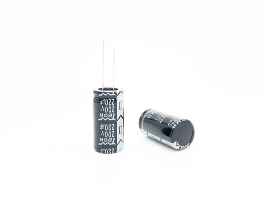 مكثف مصغر من الألومنيوم 220 فائق التوهج 200 فائق التوهج 18 × 35 مم ISO 14001