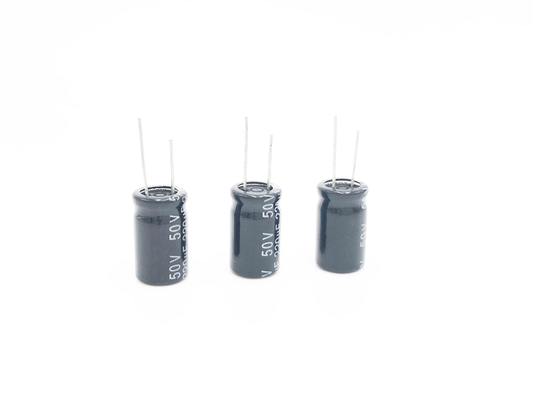 SMR 220 فائق التوهج 50 فولت شعاعي الألومنيوم كهربائيا المكثفات 10X17MM