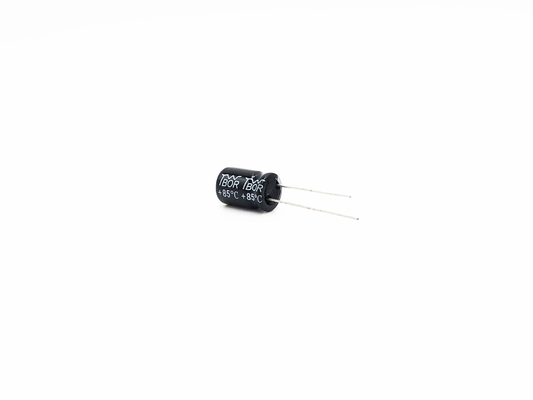 ISO9001 10X17mm شعاعي الرصاص المكثفات كهربائيا 220 فائق التوهج 63 فولت