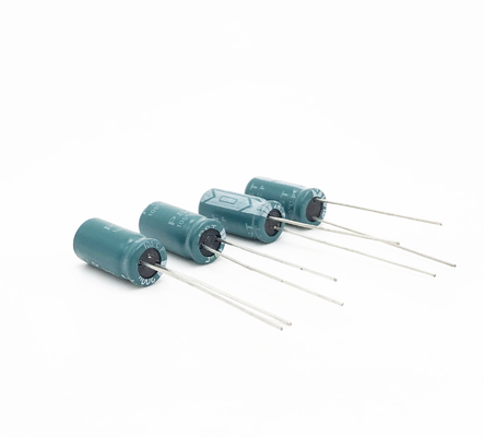ISO9001 8X16MM شعاعي الألومنيوم المكثفات كهربائيا 10UF200V